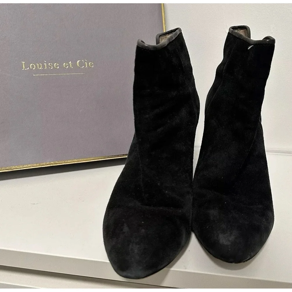 Louise et Cie‎ Boot Womens 10M Black Suede Sheep Trim Zip Ankle Heel Boots